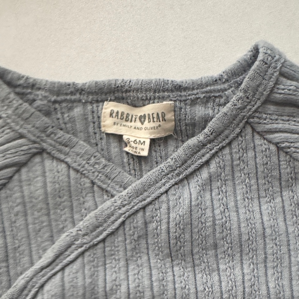 Gray Ribbed Baby One Piece Set - Picture 4 of 8